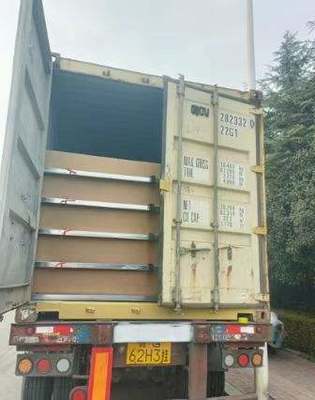 रेवोनोक्स 420V लौ retardant प्लास्टिक योजक 95% यूवी प्रसारण